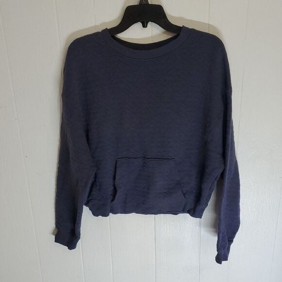 All in Motion Women's Small Deep Blue Crew Neck Sweater 🌏5/$10🌏 - Picture 5 of 8